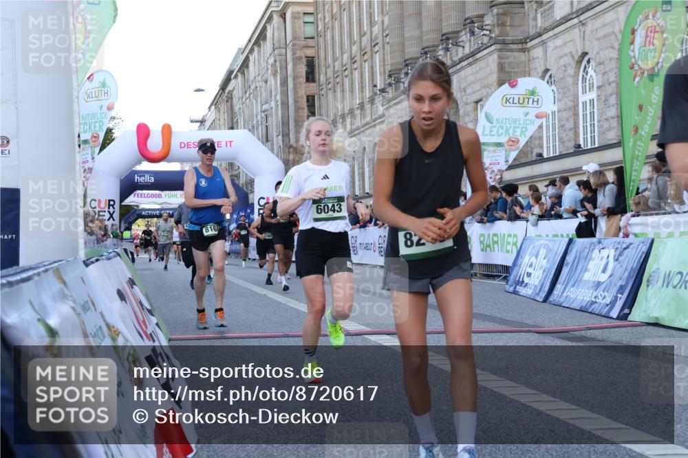 07.09.2025 - BARMER Alsterlauf Strokosch-Dieckow http://msf.ph/oto/8720617 07.09.2025 09:47:33 Ziel 2564, 2748, 3555, 4010, 4403, 4427, 4679, 4784, 5296, 5775, 5941, 6043, 6294, 8168, 8248, 8339, 8368 meine-sportfotos.de