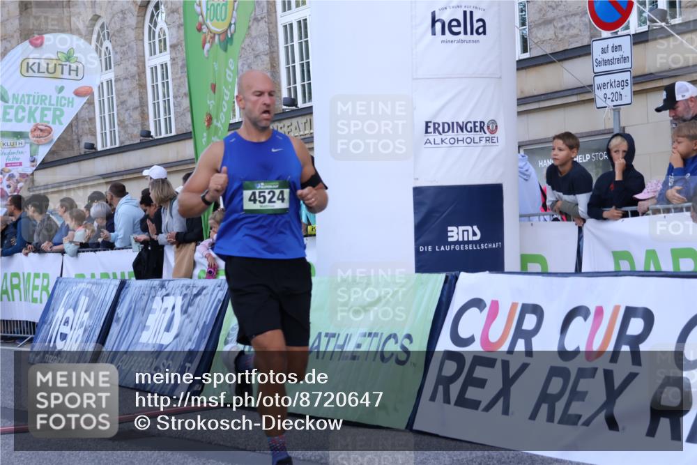 07.09.2025 - BARMER Alsterlauf Strokosch-Dieckow http://msf.ph/oto/8720647 07.09.2025 09:47:45 Ziel 3484, 4068, 4196, 4408, 4524, 4978, 5538, 5775, 6298, 6321, 8161, 8368 meine-sportfotos.de