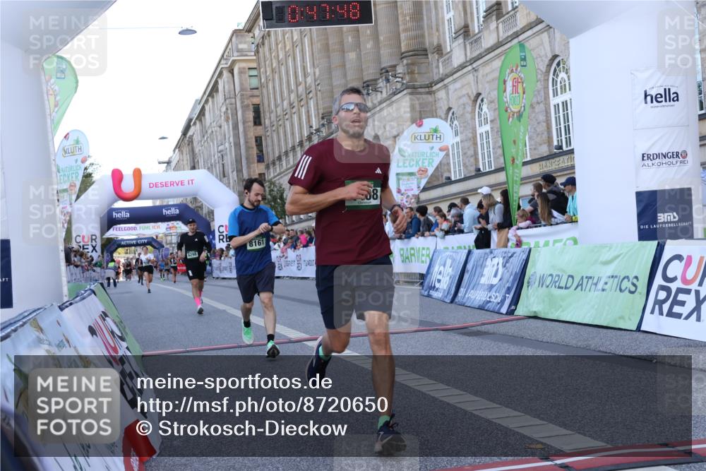 07.09.2025 - BARMER Alsterlauf Strokosch-Dieckow http://msf.ph/oto/8720650 07.09.2025 09:47:47 Ziel 3484, 4068, 4196, 4408, 4524, 4978, 5538, 6298, 6321, 8161 meine-sportfotos.de