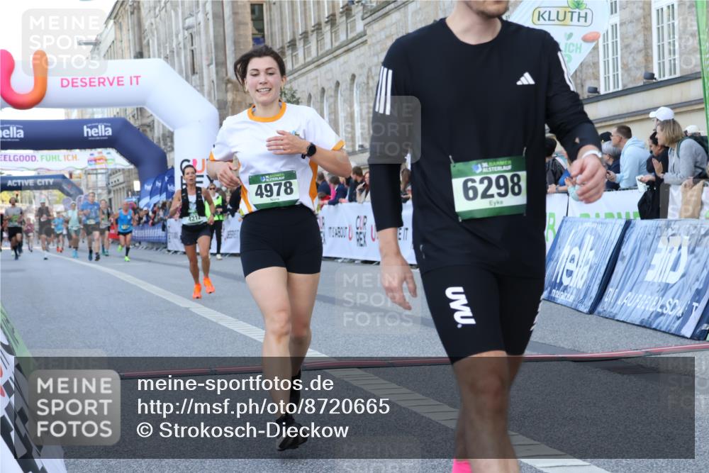 07.09.2025 - BARMER Alsterlauf Strokosch-Dieckow http://msf.ph/oto/8720665 07.09.2025 09:47:53 Ziel 3484, 4068, 4212, 4978, 6298, 8454 meine-sportfotos.de