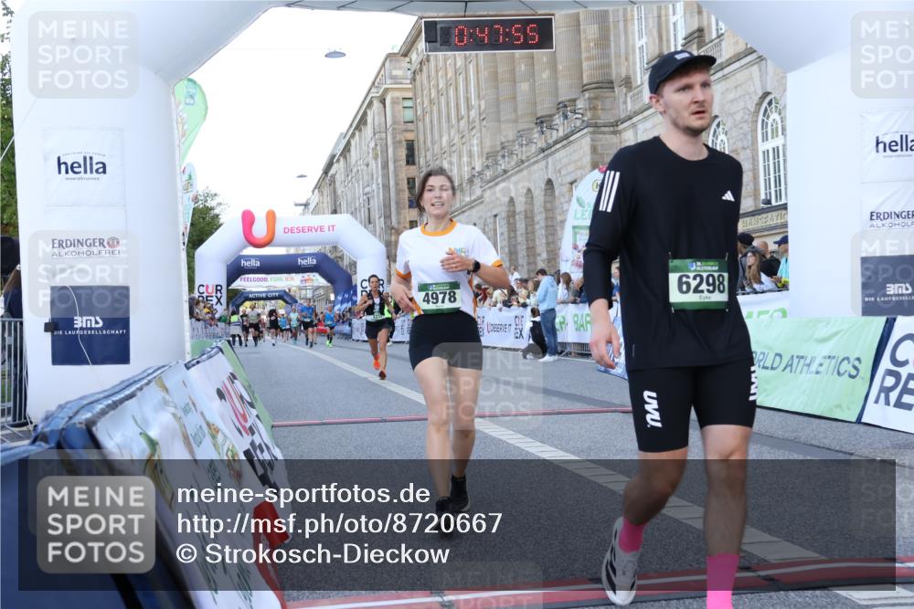 07.09.2025 - BARMER Alsterlauf Strokosch-Dieckow http://msf.ph/oto/8720667 07.09.2025 09:47:54 Ziel 3484, 3974, 4068, 4212, 4978, 6298, 8454 meine-sportfotos.de