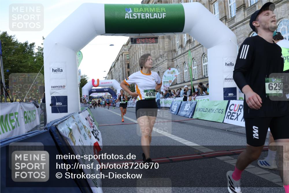 07.09.2025 - BARMER Alsterlauf Strokosch-Dieckow http://msf.ph/oto/8720670 07.09.2025 09:47:55 Ziel 2121, 3484, 3974, 4212, 4978, 8454 meine-sportfotos.de