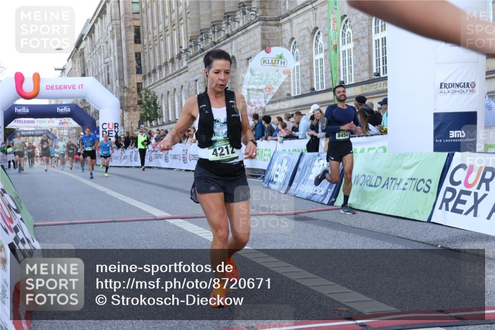 07.09.2025 - BARMER Alsterlauf Strokosch-Dieckow http://msf.ph/oto/8720671 07.09.2025 09:47:57 Ziel 2121, 3484, 3650, 3974, 4212, 4978, 5043, 8454 meine-sportfotos.de