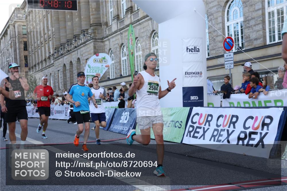 07.09.2025 - BARMER Alsterlauf Strokosch-Dieckow http://msf.ph/oto/8720694 07.09.2025 09:48:08 Ziel 2278, 2584, 2656, 3650, 4034, 4182, 4731, 4884, 4977, 5043, 5423, 5745, 5757, 5966, 6131, 8009, 8275, 8391 meine-sportfotos.de
