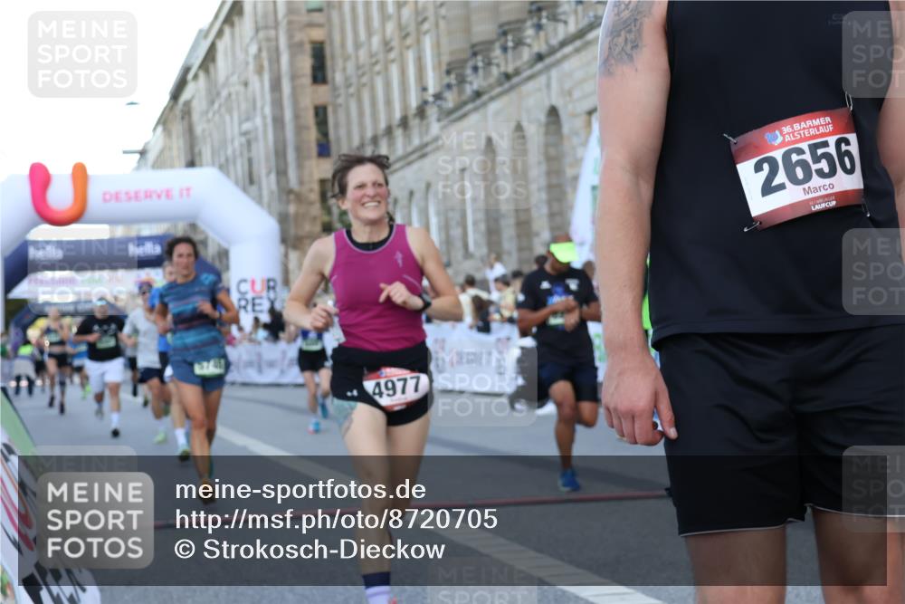 07.09.2025 - BARMER Alsterlauf Strokosch-Dieckow http://msf.ph/oto/8720705 07.09.2025 09:48:12 Ziel 2081, 2278, 2584, 2656, 3465, 4731, 4884, 4946, 4977, 5423, 5745, 5757, 5917, 5966, 6015, 6131, 8009, 8275, 8293 meine-sportfotos.de
