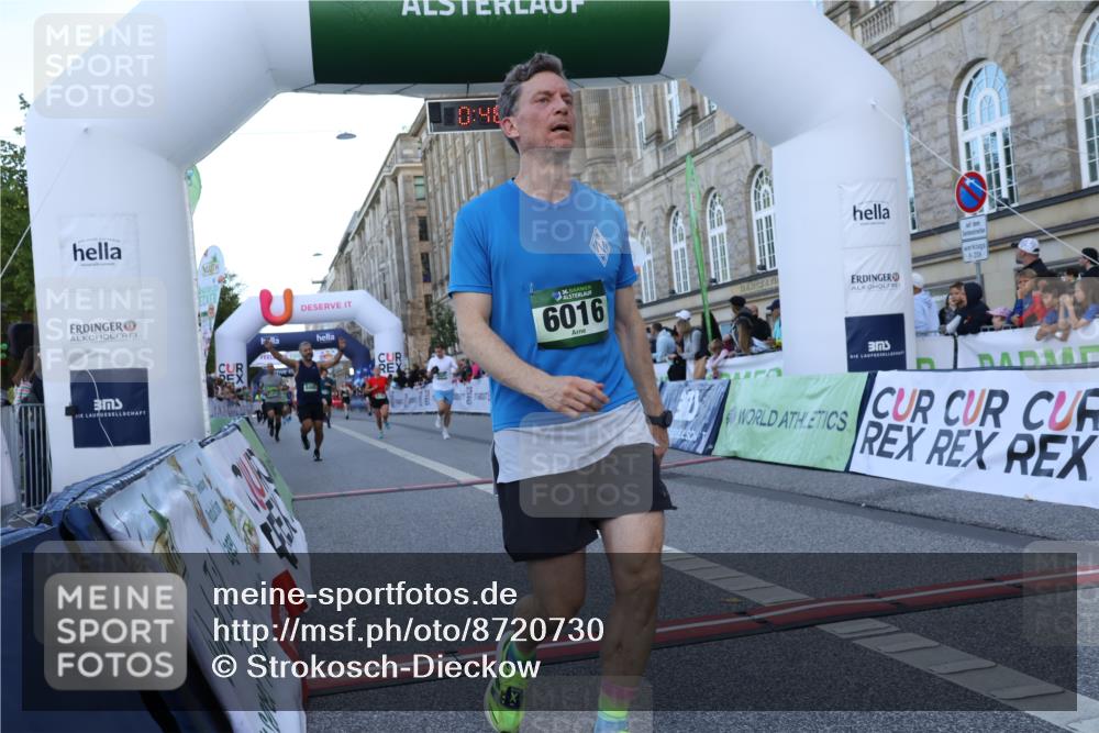 07.09.2025 - BARMER Alsterlauf Strokosch-Dieckow http://msf.ph/oto/8720730 07.09.2025 09:48:23 Ziel 2240, 2626, 3465, 4602, 4785, 4946, 5110, 5341, 6016, 6249, 8293, 8469 meine-sportfotos.de