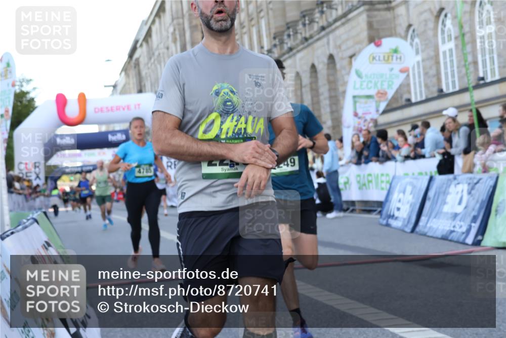 07.09.2025 - BARMER Alsterlauf Strokosch-Dieckow http://msf.ph/oto/8720741 07.09.2025 09:48:28 Ziel 2240, 2626, 2891, 4551, 4785, 5110, 5208, 5341, 5487, 5592, 5777, 6244, 6249, 8469 meine-sportfotos.de