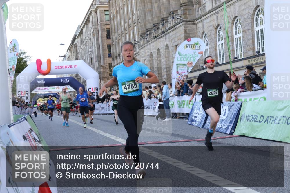 07.09.2025 - BARMER Alsterlauf Strokosch-Dieckow http://msf.ph/oto/8720744 07.09.2025 09:48:29 Ziel 2240, 2626, 2891, 4551, 4785, 5110, 5208, 5341, 5487, 5592, 5606, 5777, 6244, 6249, 8469 meine-sportfotos.de