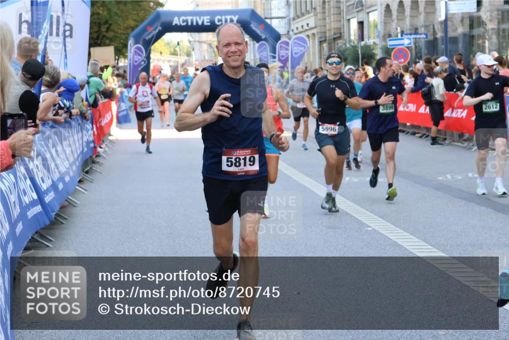 07.09.2025 - BARMER Alsterlauf Strokosch-Dieckow http://msf.ph/oto/8720745 07.09.2025 09:59:25 Ziel 2180, 2265, 2269, 2305, 2313, 2348, 2424, 2588, 2732, 2757, 3116, 3283, 3309, 3369, 3743, 4036, 4044, 4176, 4197, 4334, 4464, 4590, 4629, 4635, 4681, 4682, 4726, 4741, 4815, 4871, 4984, 5003, 5027, 5048, 5238, 5339, 5452, 5515, 5557, 5576, 5705, 5802, 5973, 5990, 5991, 6018, 6029, 6118, 6168, 6181, 6226, 6227, 6230, 6236, 6291, 8051, 8059, 8104, 8111, 8353, 8369, 8397 meine-sportfotos.de