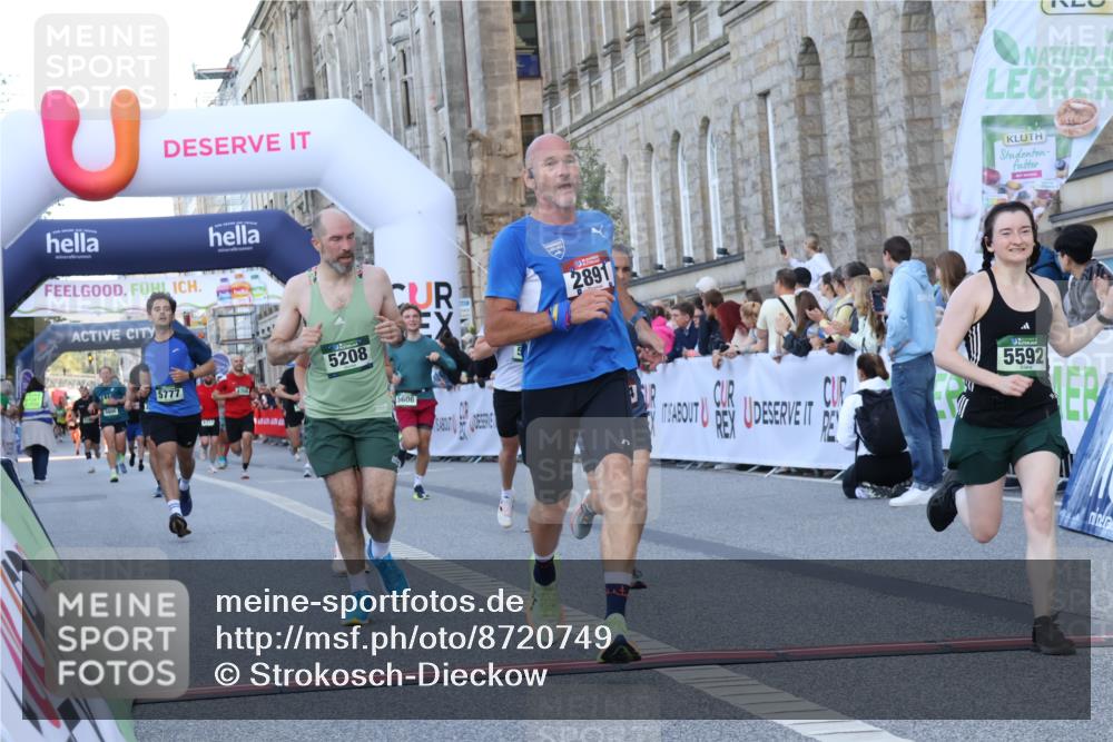 07.09.2025 - BARMER Alsterlauf Strokosch-Dieckow http://msf.ph/oto/8720749 07.09.2025 09:48:31 Ziel 2240, 2626, 2891, 3563, 3901, 4551, 4785, 5110, 5208, 5341, 5487, 5592, 5606, 5777, 6244, 6249 meine-sportfotos.de