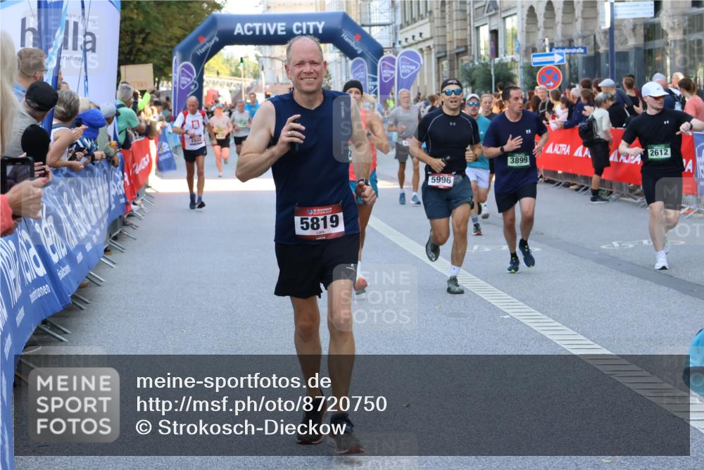 07.09.2025 - BARMER Alsterlauf Strokosch-Dieckow http://msf.ph/oto/8720750 07.09.2025 09:59:24 Ziel 2180, 2265, 2269, 2305, 2313, 2348, 2424, 2588, 2731, 2732, 2757, 2842, 3116, 3283, 3309, 3369, 3743, 4036, 4044, 4176, 4197, 4334, 4464, 4590, 4629, 4635, 4681, 4682, 4726, 4741, 4815, 4871, 4984, 5003, 5027, 5048, 5238, 5339, 5452, 5515, 5557, 5576, 5705, 5802, 5973, 5990, 5991, 6018, 6029, 6118, 6168, 6181, 6226, 6227, 6230, 6236, 6291, 8051, 8104, 8111, 8353, 8369, 8397 meine-sportfotos.de