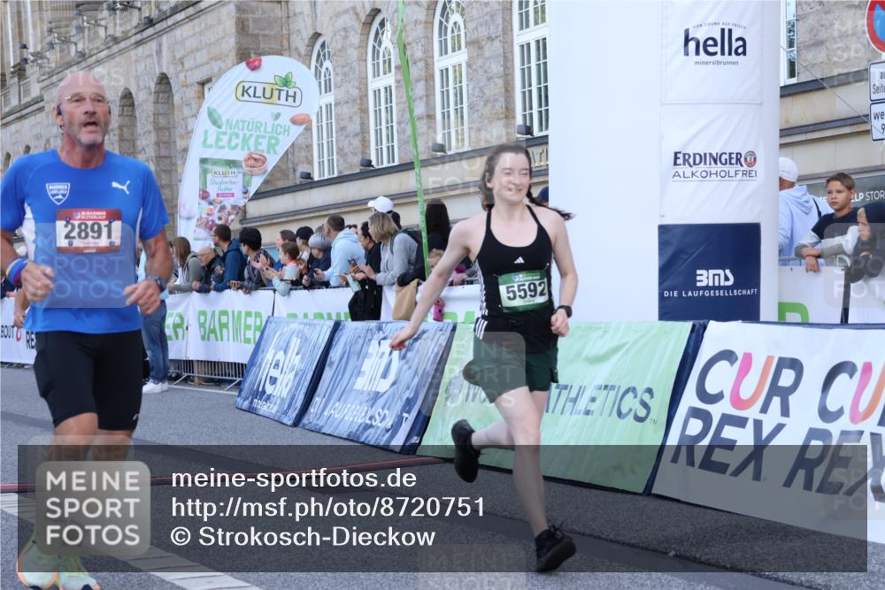 07.09.2025 - BARMER Alsterlauf Strokosch-Dieckow http://msf.ph/oto/8720751 07.09.2025 09:48:32 Ziel 2240, 2626, 2891, 3563, 3767, 3901, 4551, 4785, 5110, 5208, 5487, 5592, 5606, 5777, 6244, 6249 meine-sportfotos.de