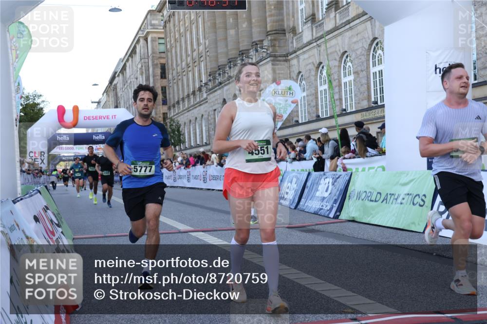 07.09.2025 - BARMER Alsterlauf Strokosch-Dieckow http://msf.ph/oto/8720759 07.09.2025 09:48:35 Ziel 2891, 3290, 3563, 3767, 3901, 4304, 4551, 5208, 5487, 5592, 5606, 5696, 5777, 6244, 8317 meine-sportfotos.de