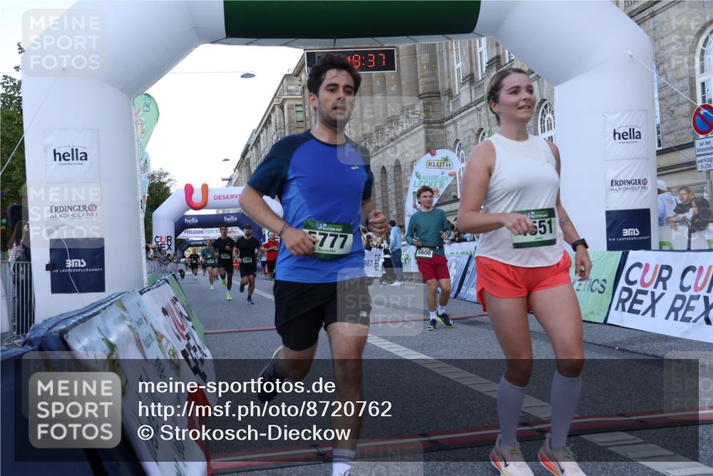 07.09.2025 - BARMER Alsterlauf Strokosch-Dieckow http://msf.ph/oto/8720762 07.09.2025 09:48:36 Ziel 2891, 3290, 3563, 3711, 3767, 3901, 4304, 4551, 5208, 5487, 5592, 5606, 5696, 5777, 6244, 8317 meine-sportfotos.de