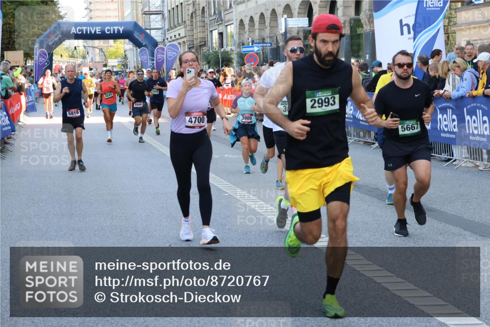 07.09.2025 - BARMER Alsterlauf Strokosch-Dieckow http://msf.ph/oto/8720767 07.09.2025 09:59:21 Ziel 2180, 2265, 2269, 2313, 2348, 2731, 2732, 2757, 2842, 3116, 3155, 3283, 3309, 3369, 3743, 4036, 4176, 4197, 4334, 4464, 4590, 4629, 4635, 4681, 4682, 4726, 4741, 4871, 4984, 5048, 5238, 5339, 5452, 5515, 5576, 5705, 5802, 5973, 5990, 5991, 6018, 6118, 6226, 6227, 6236, 6291, 8104, 8111, 8353, 8369, 8397, 8398 meine-sportfotos.de