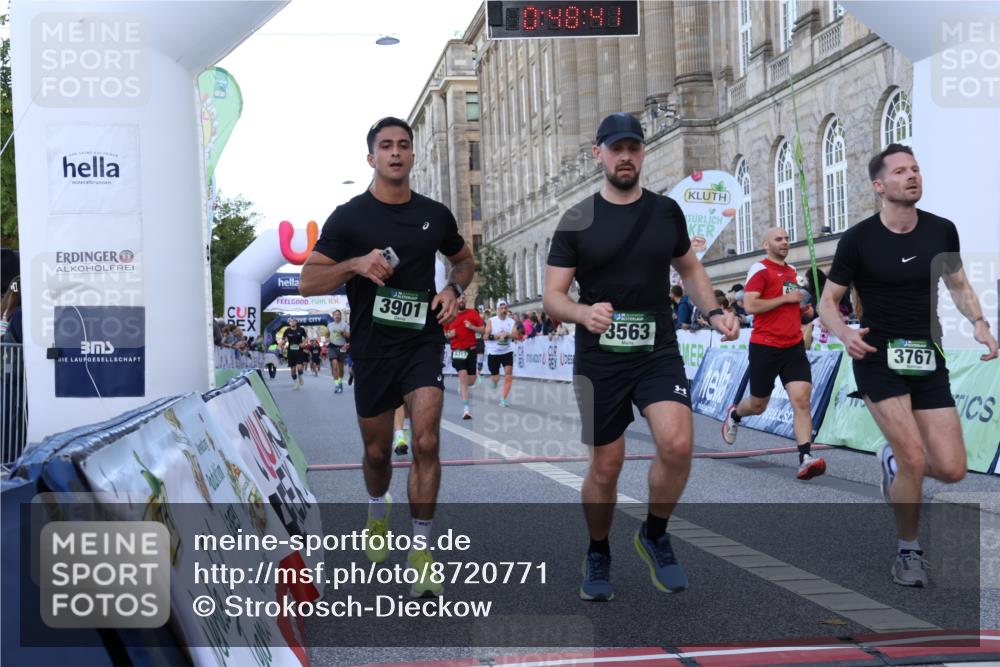 07.09.2025 - BARMER Alsterlauf Strokosch-Dieckow http://msf.ph/oto/8720771 07.09.2025 09:48:39 Ziel 2954, 3206, 3290, 3563, 3711, 3767, 3901, 4304, 4551, 5380, 5487, 5606, 5628, 5696, 5777, 8317 meine-sportfotos.de