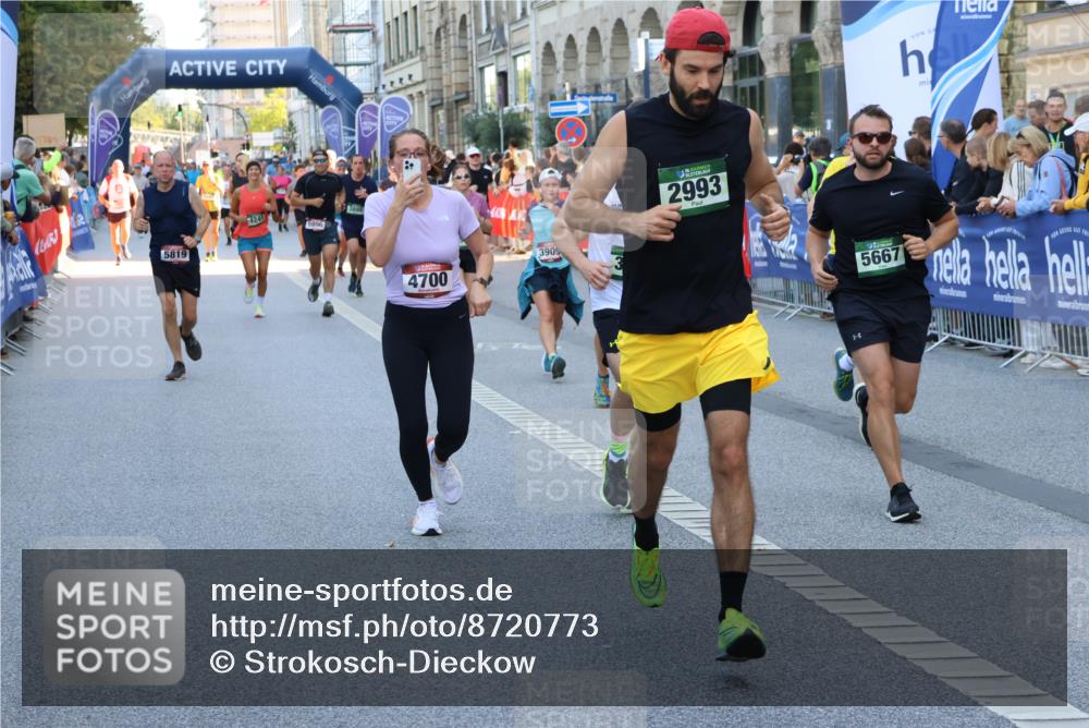 07.09.2025 - BARMER Alsterlauf Strokosch-Dieckow http://msf.ph/oto/8720773 07.09.2025 09:59:21 Ziel 2180, 2265, 2269, 2313, 2348, 2731, 2732, 2757, 2842, 3116, 3155, 3283, 3309, 3369, 3743, 4036, 4176, 4197, 4334, 4464, 4590, 4629, 4635, 4681, 4682, 4726, 4741, 4871, 4984, 5048, 5238, 5339, 5452, 5515, 5576, 5705, 5802, 5973, 5990, 5991, 6018, 6118, 6226, 6227, 6236, 6291, 8104, 8111, 8353, 8369, 8397, 8398 meine-sportfotos.de