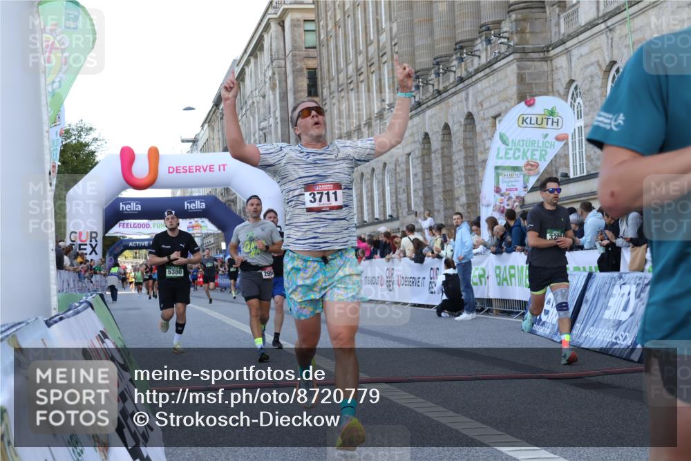 07.09.2025 - BARMER Alsterlauf Strokosch-Dieckow http://msf.ph/oto/8720779 07.09.2025 09:48:43 Ziel 2954, 3206, 3290, 3544, 3563, 3711, 3767, 3901, 4304, 5380, 5628, 5696, 8276, 8317 meine-sportfotos.de