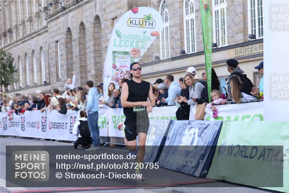 07.09.2025 - BARMER Alsterlauf Strokosch-Dieckow http://msf.ph/oto/8720795 07.09.2025 09:48:49 Ziel 2453, 2954, 3206, 3459, 3544, 4098, 4530, 4870, 4931, 5380, 5628, 8276 meine-sportfotos.de