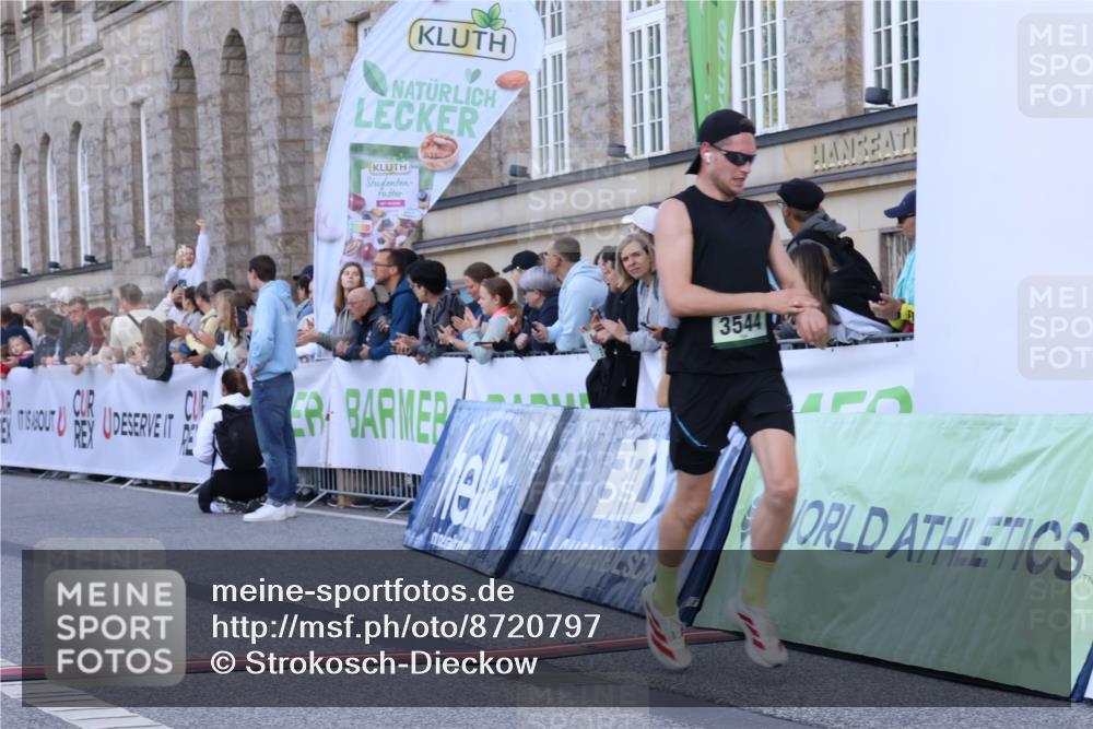 07.09.2025 - BARMER Alsterlauf Strokosch-Dieckow http://msf.ph/oto/8720797 07.09.2025 09:48:50 Ziel 2453, 2954, 3459, 3544, 4098, 4530, 4870, 4931, 5380, 5628, 8276 meine-sportfotos.de