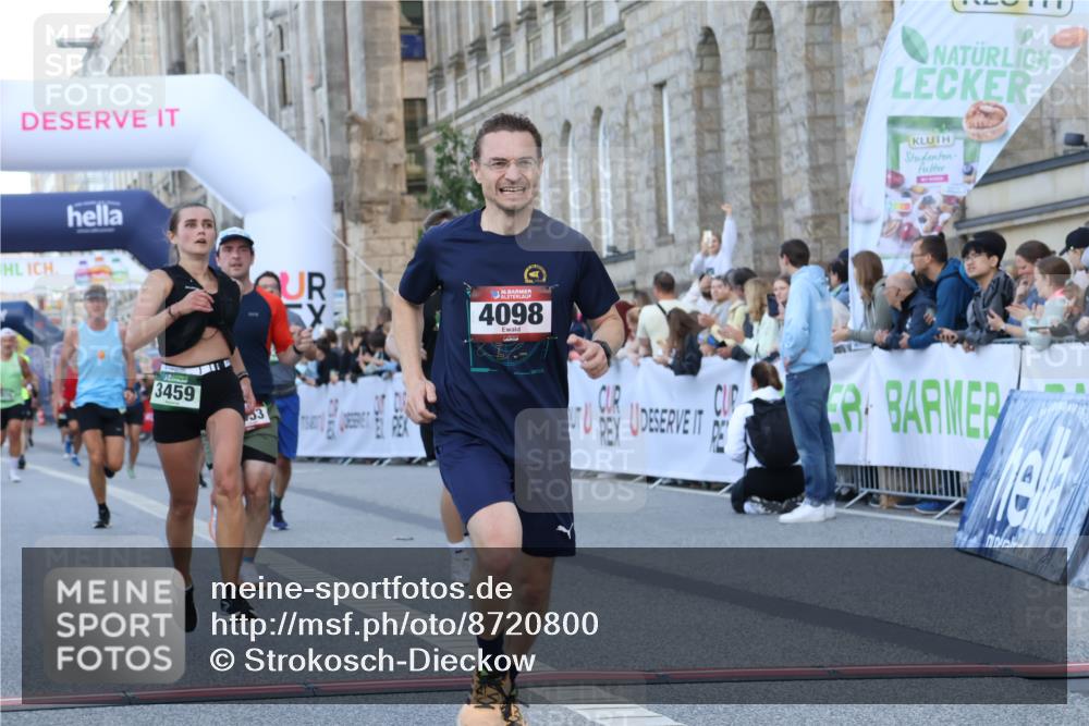 07.09.2025 - BARMER Alsterlauf Strokosch-Dieckow http://msf.ph/oto/8720800 07.09.2025 09:48:52 Ziel 2453, 3459, 3501, 3544, 4098, 4349, 4530, 4870, 4931, 8276 meine-sportfotos.de