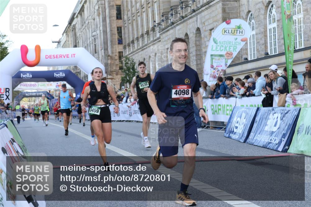 07.09.2025 - BARMER Alsterlauf Strokosch-Dieckow http://msf.ph/oto/8720801 07.09.2025 09:48:52 Ziel 2453, 3459, 3501, 3544, 4098, 4349, 4530, 4870, 4931, 8276 meine-sportfotos.de