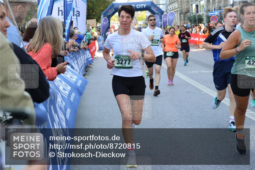 07.09.2025 - BARMER Alsterlauf Strokosch-Dieckow http://msf.ph/oto/8720815 07.09.2025 09:59:14 Ziel 2180, 2265, 2348, 2731, 2732, 2842, 3116, 3155, 3264, 3283, 3309, 3369, 3437, 3438, 3569, 3570, 3763, 4104, 4176, 4197, 4334, 4463, 4590, 4726, 4840, 4871, 4984, 5038, 5048, 5238, 5437, 5452, 5515, 5705, 5707, 6118, 6226, 6227, 6236, 6291, 8379, 8398 meine-sportfotos.de