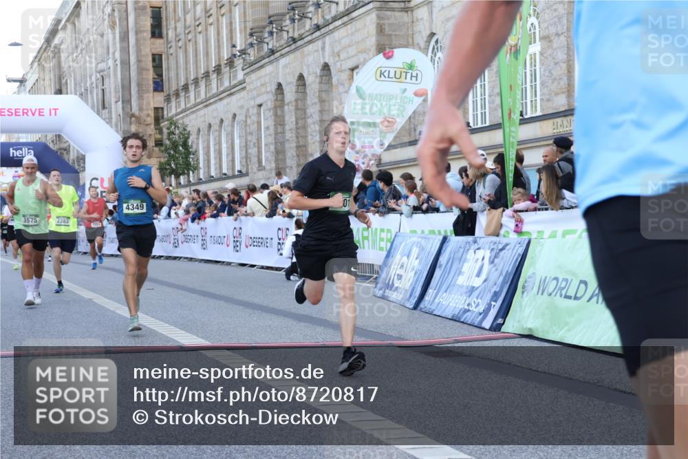 07.09.2025 - BARMER Alsterlauf Strokosch-Dieckow http://msf.ph/oto/8720817 07.09.2025 09:48:57 Ziel 2253, 2383, 2453, 2552, 3459, 3501, 3575, 4098, 4330, 4349, 4530, 4870, 4931 meine-sportfotos.de