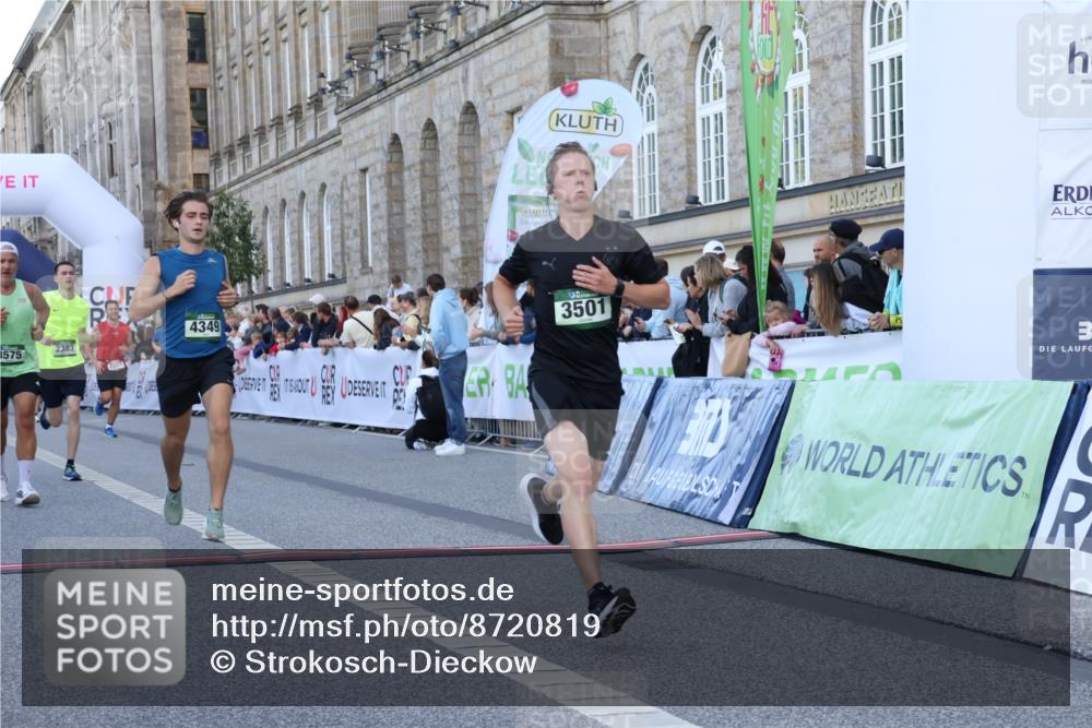 07.09.2025 - BARMER Alsterlauf Strokosch-Dieckow http://msf.ph/oto/8720819 07.09.2025 09:48:58 Ziel 2253, 2383, 2453, 2552, 3459, 3501, 3575, 3983, 4330, 4349, 4530, 4870, 4931, 6295 meine-sportfotos.de