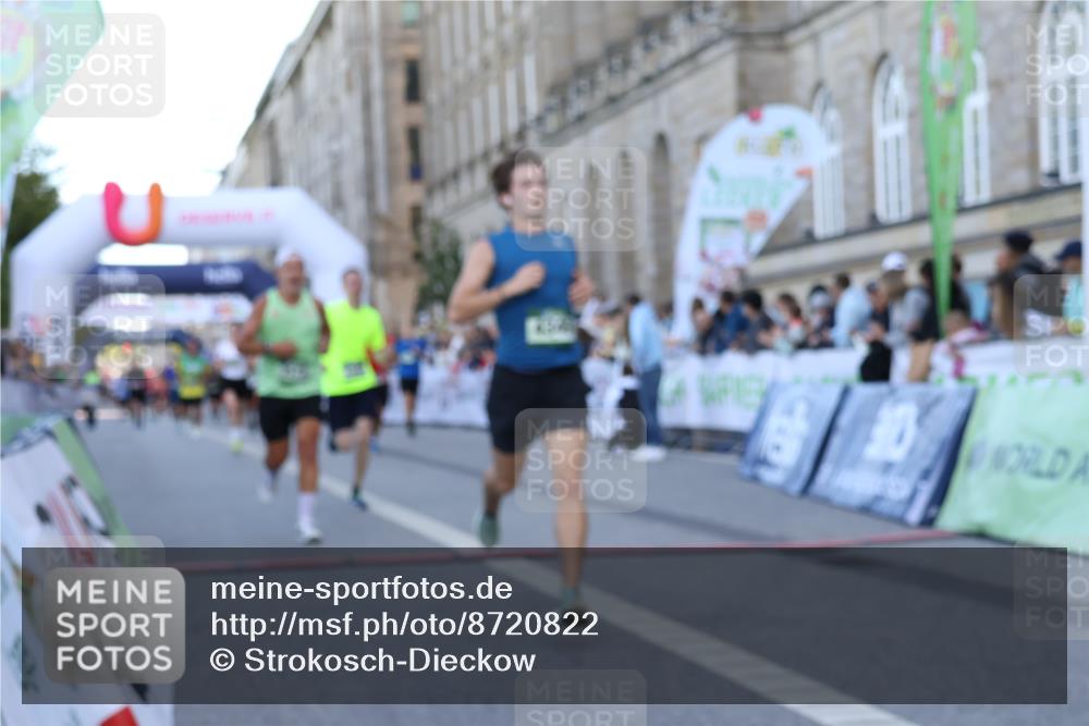 07.09.2025 - BARMER Alsterlauf Strokosch-Dieckow http://msf.ph/oto/8720822 07.09.2025 09:48:58 Ziel 2253, 2383, 2453, 2552, 3459, 3501, 3575, 3983, 4330, 4349, 4530, 4870, 4931, 6295 meine-sportfotos.de