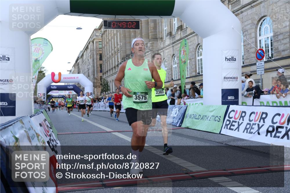 07.09.2025 - BARMER Alsterlauf Strokosch-Dieckow http://msf.ph/oto/8720827 07.09.2025 09:49:01 Ziel 2253, 2383, 2552, 2941, 3501, 3575, 3587, 3983, 4330, 4349, 4870, 6295, 8422 meine-sportfotos.de