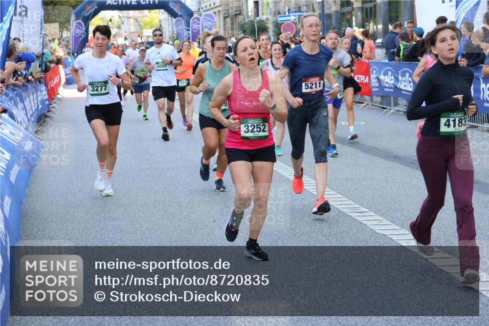 07.09.2025 - BARMER Alsterlauf Strokosch-Dieckow http://msf.ph/oto/8720835 07.09.2025 09:59:13 Ziel 2180, 2265, 2348, 2731, 2732, 2842, 3116, 3155, 3264, 3283, 3309, 3369, 3437, 3438, 3569, 3570, 3763, 4104, 4176, 4197, 4463, 4590, 4726, 4840, 4871, 4984, 5038, 5048, 5437, 5452, 5515, 5705, 5707, 6118, 6226, 6227, 6236, 8379, 8398 meine-sportfotos.de