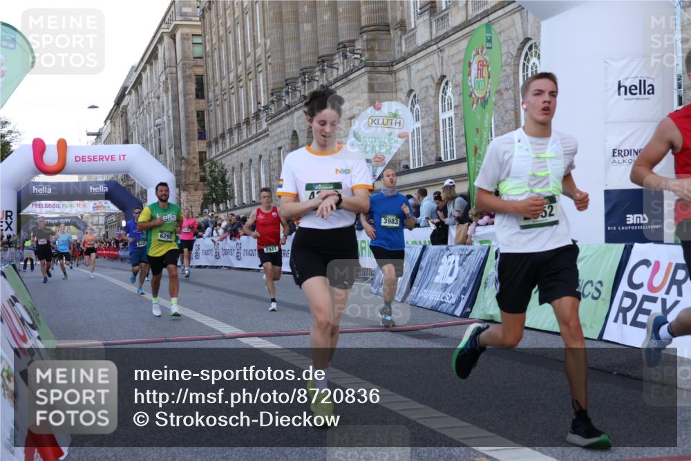 07.09.2025 - BARMER Alsterlauf Strokosch-Dieckow http://msf.ph/oto/8720836 07.09.2025 09:49:04 Ziel 2253, 2324, 2383, 2552, 2941, 3575, 3587, 3983, 4330, 4471, 4511, 5082, 5900, 6295, 8102, 8422 meine-sportfotos.de