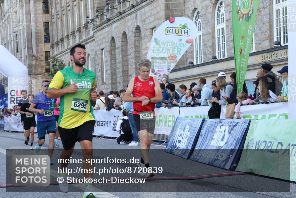 07.09.2025 - BARMER Alsterlauf Strokosch-Dieckow http://msf.ph/oto/8720839 07.09.2025 09:49:05 Ziel 2253, 2324, 2383, 2552, 2941, 3575, 3587, 3983, 4330, 4471, 4511, 5082, 5900, 6295, 8102, 8422 meine-sportfotos.de