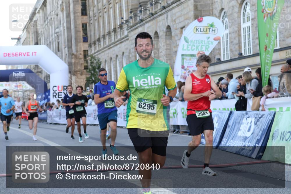 07.09.2025 - BARMER Alsterlauf Strokosch-Dieckow http://msf.ph/oto/8720840 07.09.2025 09:49:06 Ziel 2253, 2324, 2552, 2941, 2960, 3587, 3983, 4330, 4471, 4511, 5082, 5900, 6295, 8102, 8422 meine-sportfotos.de