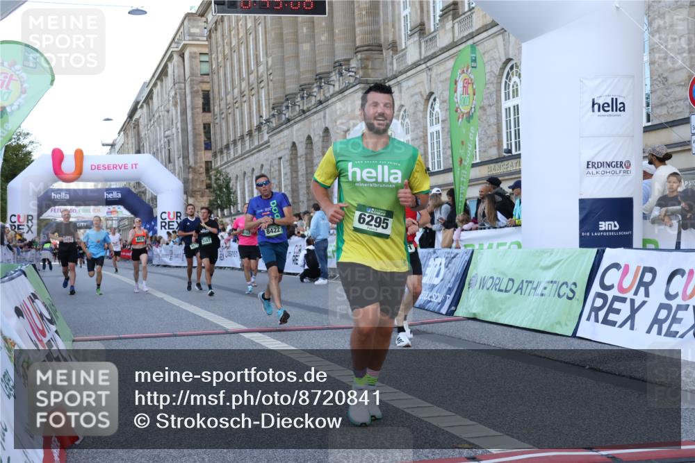 07.09.2025 - BARMER Alsterlauf Strokosch-Dieckow http://msf.ph/oto/8720841 07.09.2025 09:49:06 Ziel 2253, 2324, 2552, 2941, 2960, 3587, 3983, 4330, 4471, 4511, 5082, 5900, 6295, 8102, 8422 meine-sportfotos.de