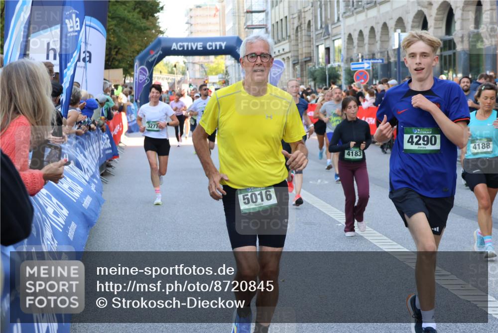 07.09.2025 - BARMER Alsterlauf Strokosch-Dieckow http://msf.ph/oto/8720845 07.09.2025 09:59:10 Ziel 2348, 2731, 2739, 2842, 3116, 3155, 3264, 3283, 3309, 3369, 3415, 3437, 3438, 3569, 3570, 3763, 4104, 4176, 4197, 4463, 4590, 4760, 4840, 4871, 4984, 5038, 5048, 5437, 5707, 6118, 6226, 6227, 8379, 8398, 8447 meine-sportfotos.de
