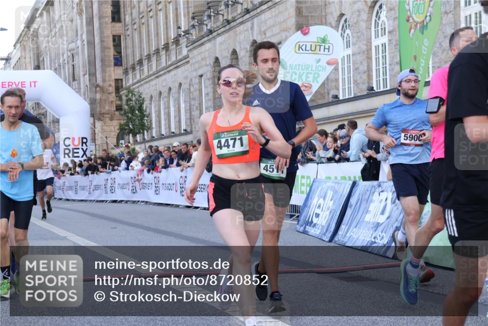 07.09.2025 - BARMER Alsterlauf Strokosch-Dieckow http://msf.ph/oto/8720852 07.09.2025 09:49:09 Ziel 2324, 2941, 2960, 3587, 3983, 4471, 4511, 5082, 5284, 5900, 6295, 8102, 8422 meine-sportfotos.de