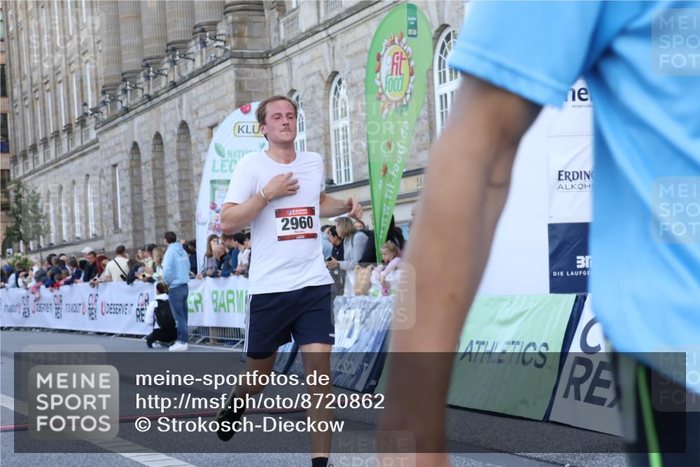 07.09.2025 - BARMER Alsterlauf Strokosch-Dieckow http://msf.ph/oto/8720862 07.09.2025 09:49:14 Ziel 2324, 2960, 3505, 4471, 4511, 4684, 5082, 5273, 5284, 5617, 5900, 6256, 8102 meine-sportfotos.de
