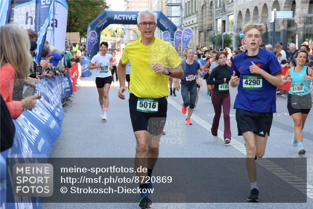 07.09.2025 - BARMER Alsterlauf Strokosch-Dieckow http://msf.ph/oto/8720869 07.09.2025 09:59:10 Ziel 2348, 2731, 2739, 2842, 3116, 3155, 3264, 3283, 3309, 3369, 3415, 3437, 3438, 3569, 3570, 3763, 4104, 4176, 4197, 4463, 4590, 4760, 4840, 4871, 4984, 5038, 5048, 5437, 5707, 6118, 6226, 6227, 8379, 8398, 8447 meine-sportfotos.de