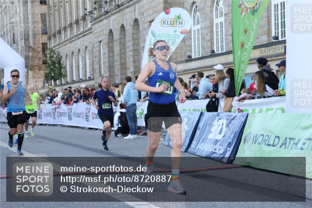 07.09.2025 - BARMER Alsterlauf Strokosch-Dieckow http://msf.ph/oto/8720887 07.09.2025 09:49:23 Ziel 2769, 2790, 3505, 3530, 3588, 4684, 5095, 5219, 5273, 5617, 5725, 5740, 6203, 6256, 8291 meine-sportfotos.de