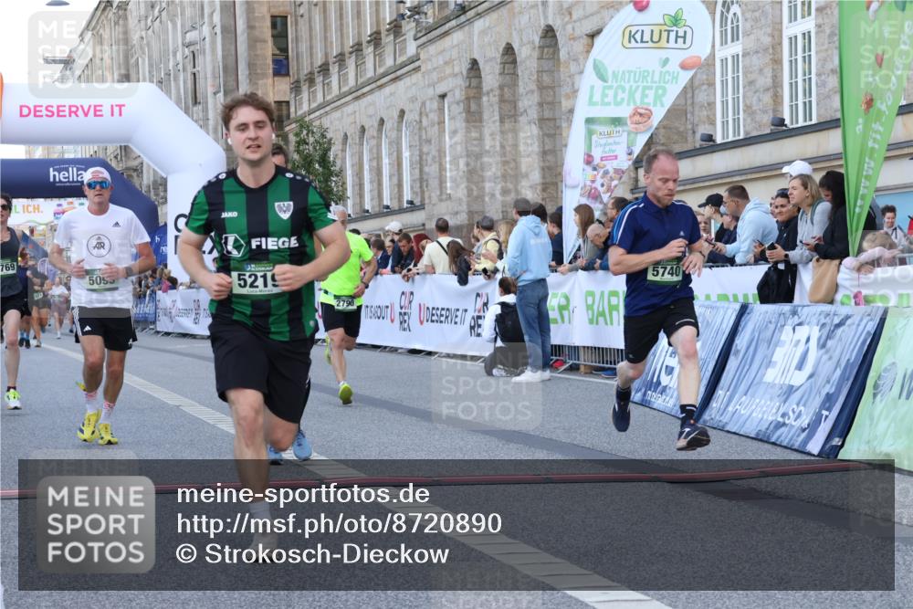 07.09.2025 - BARMER Alsterlauf Strokosch-Dieckow http://msf.ph/oto/8720890 07.09.2025 09:49:24 Ziel 2769, 2790, 3450, 3505, 3530, 3588, 4684, 5095, 5219, 5273, 5617, 5725, 5740, 6203, 6256, 8291, 8414 meine-sportfotos.de