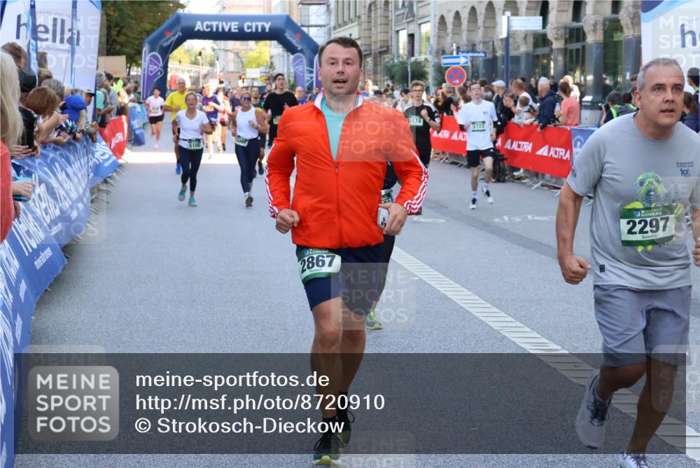 07.09.2025 - BARMER Alsterlauf Strokosch-Dieckow http://msf.ph/oto/8720910 07.09.2025 09:59:01 Ziel 2193, 2303, 2423, 2612, 2739, 2832, 3155, 3264, 3415, 3437, 3438, 3569, 3570, 3763, 3899, 3909, 4104, 4241, 4463, 4760, 4840, 5038, 5106, 5437, 5667, 5707, 5819, 5996, 6189, 6326, 8379, 8398, 8447 meine-sportfotos.de