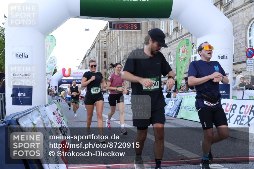 07.09.2025 - BARMER Alsterlauf Strokosch-Dieckow http://msf.ph/oto/8720915 07.09.2025 09:49:33 Ziel 2027, 2899, 2921, 3120, 3167, 3449, 3450, 3565, 3588, 3694, 4171, 4611, 4612, 4797, 5717, 6203, 6328, 8414 meine-sportfotos.de
