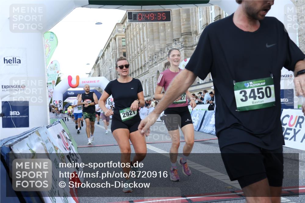 07.09.2025 - BARMER Alsterlauf Strokosch-Dieckow http://msf.ph/oto/8720916 07.09.2025 09:49:34 Ziel 2027, 2899, 2921, 3120, 3167, 3449, 3450, 3565, 3588, 3694, 4171, 4611, 4612, 4797, 5717, 6203, 6328, 8414 meine-sportfotos.de