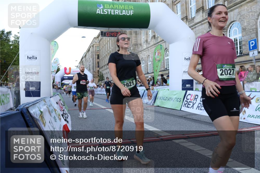07.09.2025 - BARMER Alsterlauf Strokosch-Dieckow http://msf.ph/oto/8720919 07.09.2025 09:49:35 Ziel 2027, 2899, 2921, 3120, 3167, 3449, 3450, 3565, 3588, 3694, 4171, 4204, 4611, 4612, 4797, 5338, 5717, 5881, 6328, 8281, 8414 meine-sportfotos.de