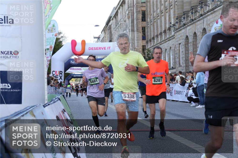 07.09.2025 - BARMER Alsterlauf Strokosch-Dieckow http://msf.ph/oto/8720931 07.09.2025 09:49:42 Ziel 2854, 2855, 3120, 3167, 3449, 3565, 3694, 4204, 4797, 5338, 5474, 5717, 5820, 5881, 5958, 6233, 6328, 8281 meine-sportfotos.de