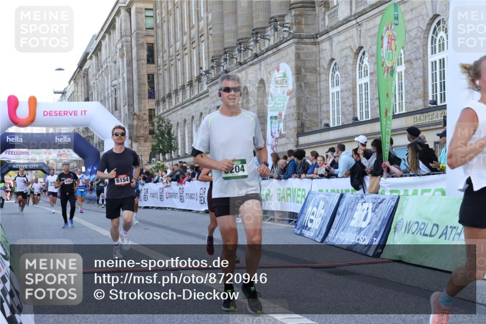 07.09.2025 - BARMER Alsterlauf Strokosch-Dieckow http://msf.ph/oto/8720946 07.09.2025 09:49:52 Ziel 3204, 4363, 5067, 5784, 5825, 6233, 8092, 8311, 8312, 8421, 8432 meine-sportfotos.de