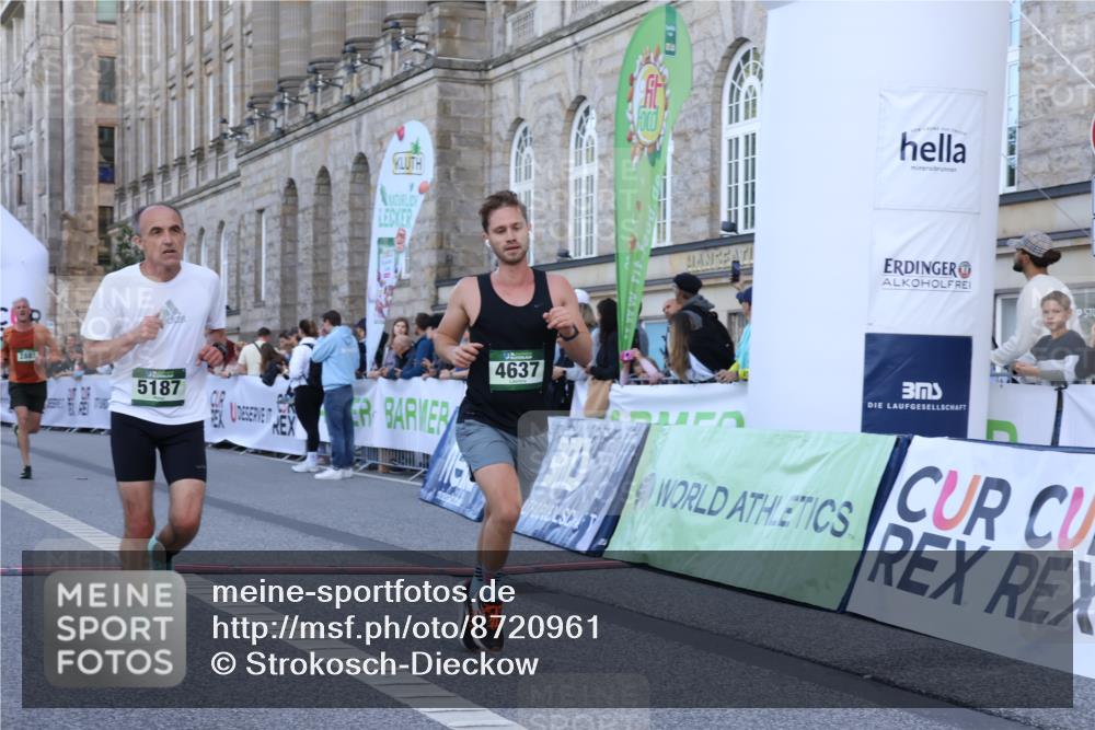 07.09.2025 - BARMER Alsterlauf Strokosch-Dieckow http://msf.ph/oto/8720961 07.09.2025 09:50:06 Ziel 2147, 2164, 2402, 2881, 4426, 4637, 4678, 5187, 5823, 5870 meine-sportfotos.de