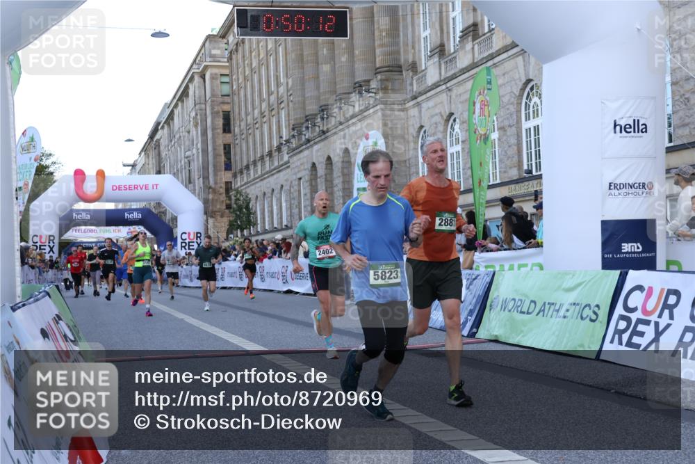 07.09.2025 - BARMER Alsterlauf Strokosch-Dieckow http://msf.ph/oto/8720969 07.09.2025 09:50:10 Ziel 1029, 2147, 2402, 2881, 2889, 3567, 3818, 4426, 4637, 4678, 5091, 5187, 5230, 5499, 5823, 5870, 8207 meine-sportfotos.de